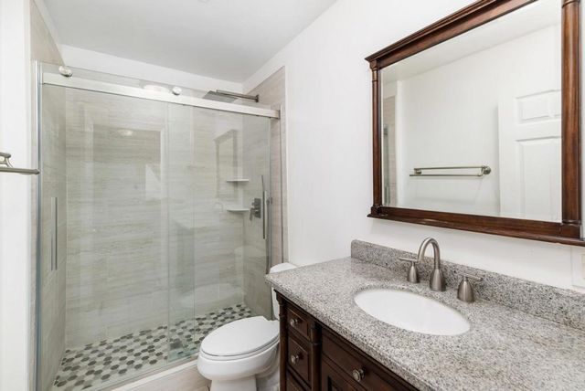 3215 Midway 703, San Diego, CA 92110