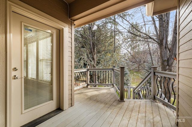 1643 N Watson Pl, Eagle, ID 83616