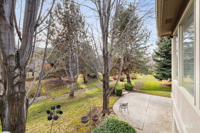 1643 N Watson Pl, Eagle, ID 83616