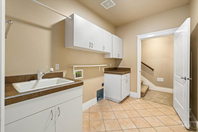 1643 N Watson Pl, Eagle, ID 83616