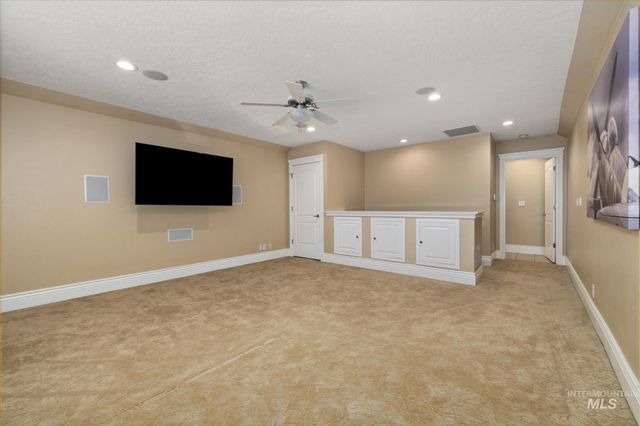 1643 N Watson Pl, Eagle, ID 83616