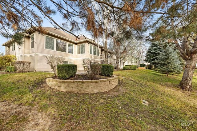 1643 N Watson Pl, Eagle, ID 83616