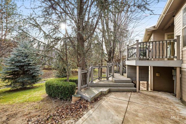 1643 N Watson Pl, Eagle, ID 83616