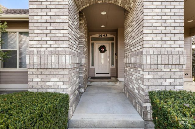 1643 N Watson Pl, Eagle, ID 83616