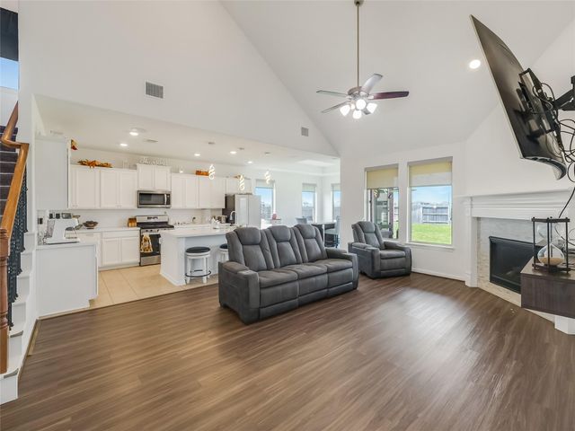 8610 Cichlid Lane, Cypress, TX 77433