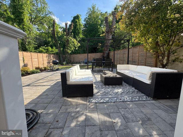 2329 RIVERVIEW TER, Alexandria, VA 22303