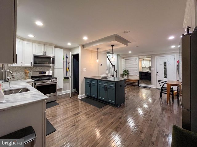 2329 RIVERVIEW TER, Alexandria, VA 22303