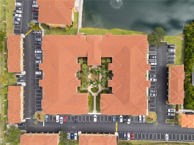 4333 BAYSIDE VILLAGE DRIVE 312, Tampa, FL 33615