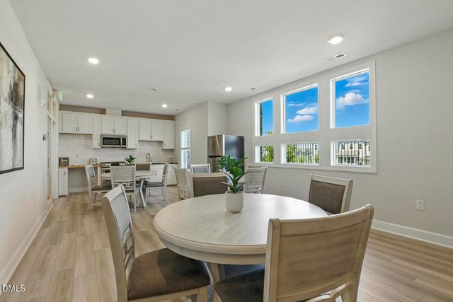 1200 Gathering Park Circle 304, Cary, NC 27519