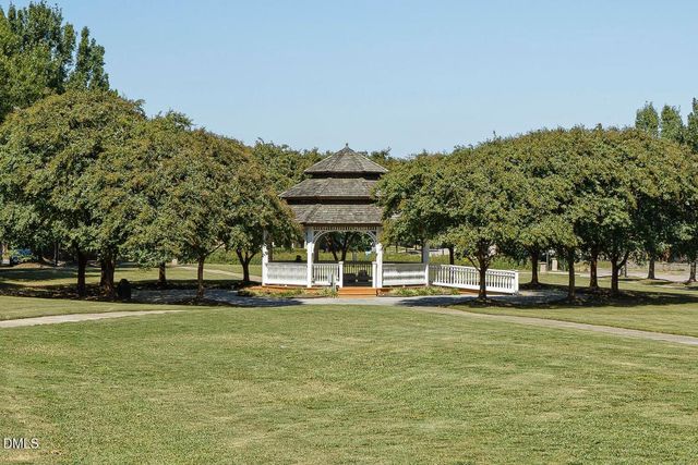 1200 Gathering Park Circle 304, Cary, NC 27519