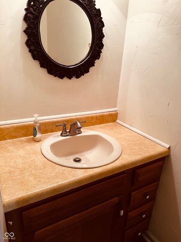 7466 Braewood Court, Indianapolis, IN 46217