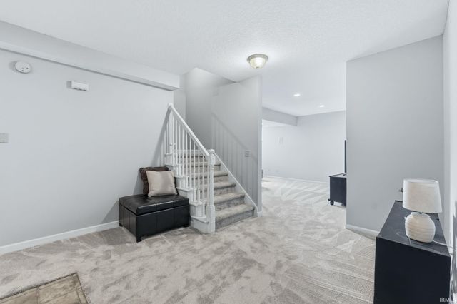 1012 Perry Lake Drive, Fort Wayne, IN 46845
