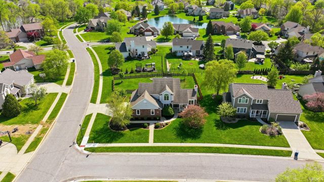 1012 Perry Lake Drive, Fort Wayne, IN 46845