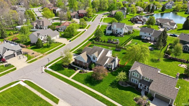 1012 Perry Lake Drive, Fort Wayne, IN 46845