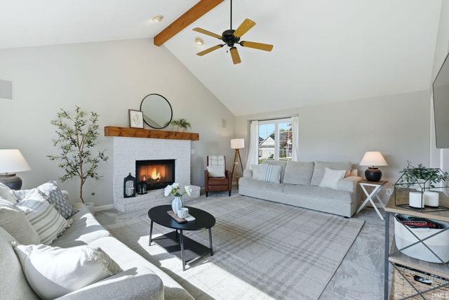 1012 Perry Lake Drive, Fort Wayne, IN 46845