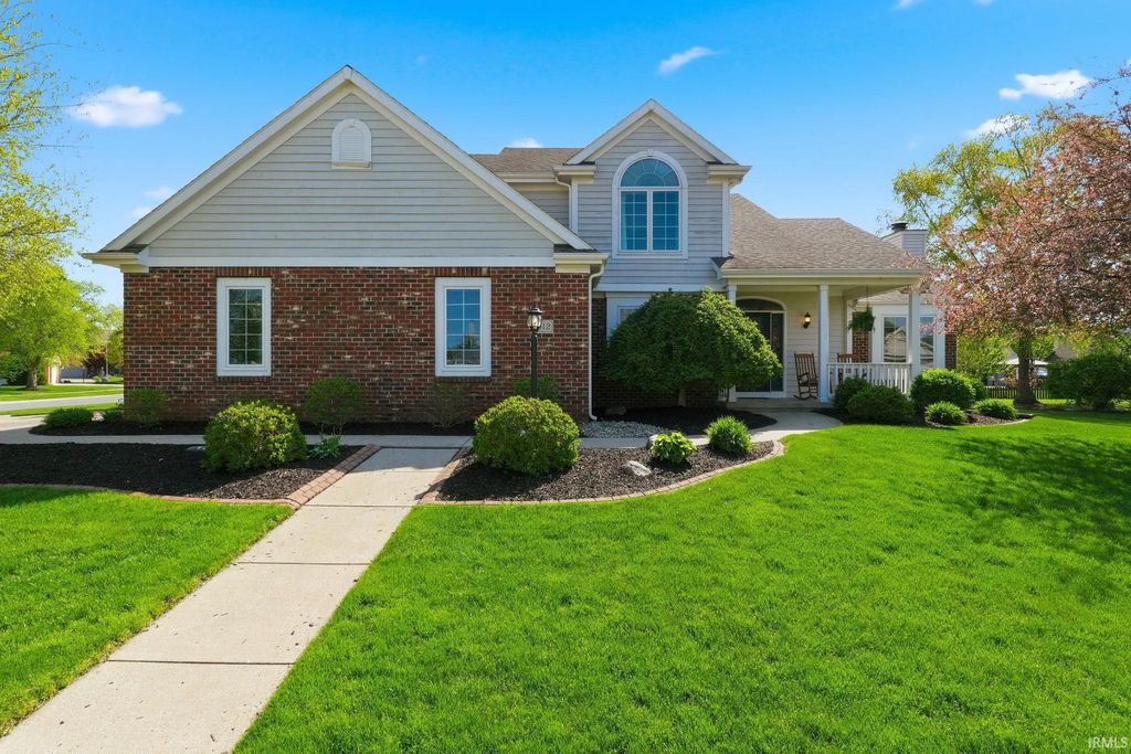 1012 Perry Lake Drive, Fort Wayne, IN 46845
