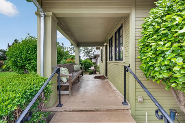 14621 E Eight Mile Rd, Linden, CA 95236