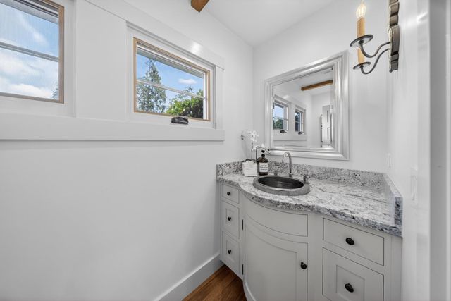 14621 E Eight Mile Rd, Linden, CA 95236