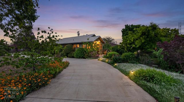 14621 E Eight Mile Rd, Linden, CA 95236
