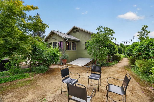 14621 E Eight Mile Rd, Linden, CA 95236