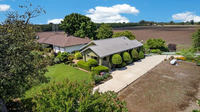 14621 E Eight Mile Rd, Linden, CA 95236