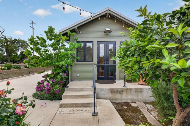 14621 E Eight Mile Rd, Linden, CA 95236