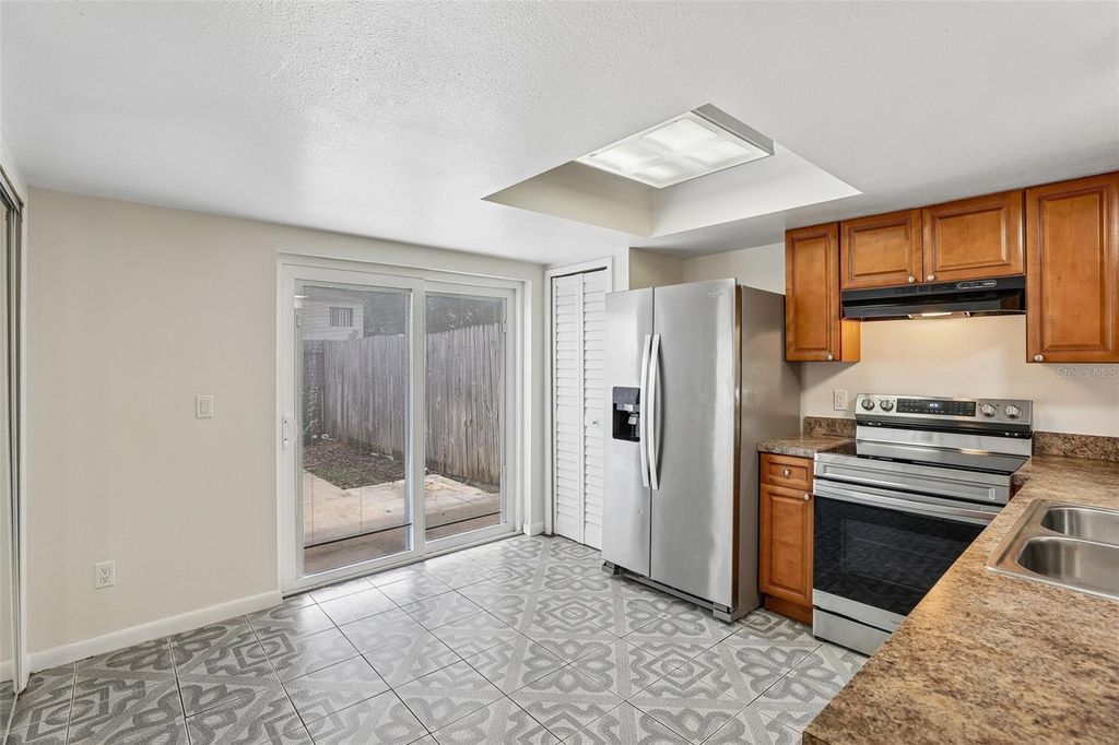 Image 3 of property listing at 12059 TIFT CIRCLE, Orlando, FL 32826