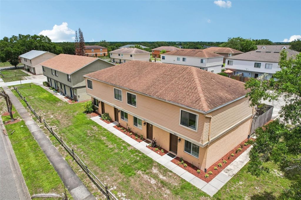 Image 21 of property listing at 12059 TIFT CIRCLE, Orlando, FL 32826