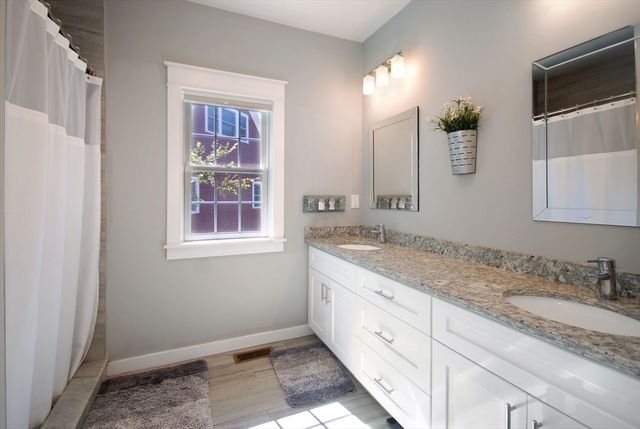 19 Brigham Farm Lane 19, Bolton, MA 01740