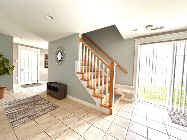 19 Brigham Farm Lane 19, Bolton, MA 01740