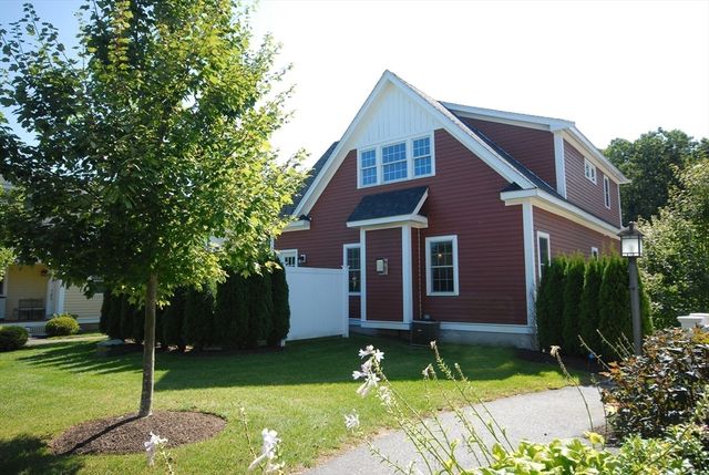 19 Brigham Farm Lane 19, Bolton, MA 01740