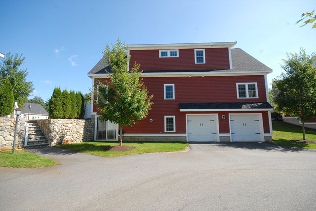 19 Brigham Farm Lane 19, Bolton, MA 01740
