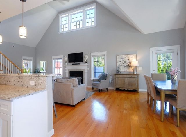19 Brigham Farm Lane 19, Bolton, MA 01740