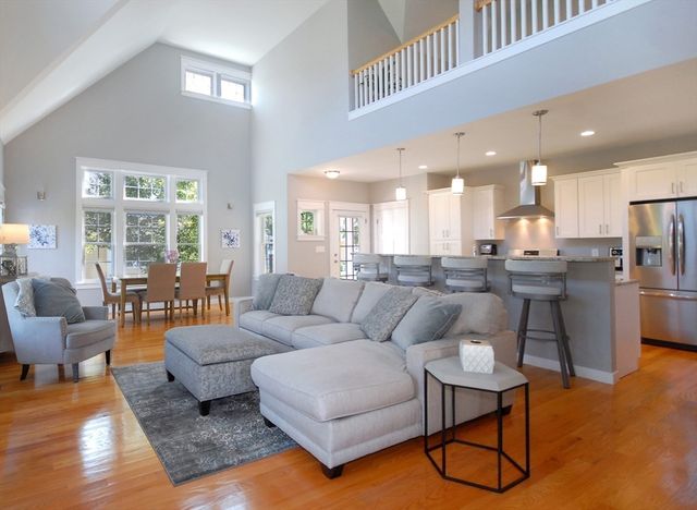 19 Brigham Farm Lane 19, Bolton, MA 01740