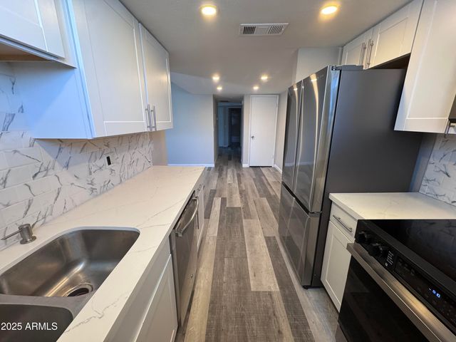 2629 W OCOTILLO Road 3, Phoenix, AZ 85017