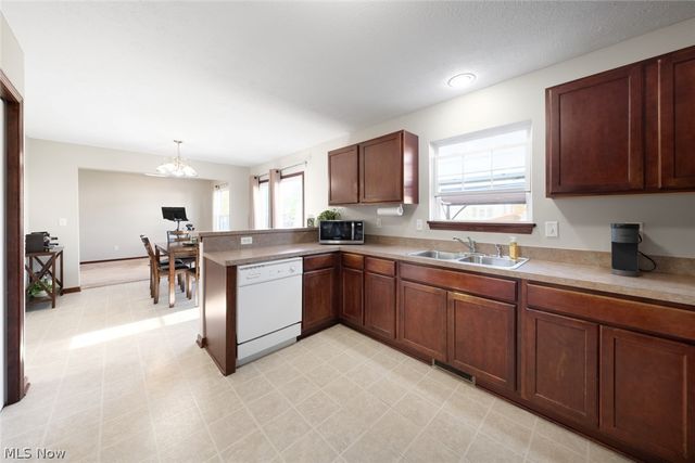 4642 Crossing Trail, Lorain, OH 44053