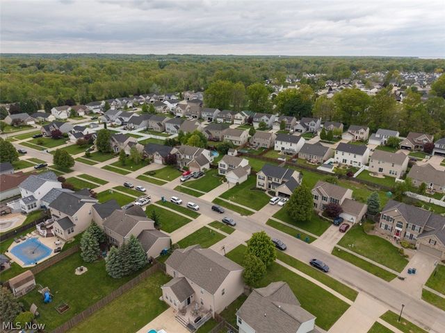 4642 Crossing Trail, Lorain, OH 44053