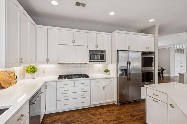 4902 Woodhurst Lane, Minnetonka, MN 55345