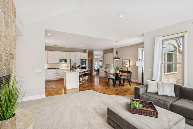 4902 Woodhurst Lane, Minnetonka, MN 55345