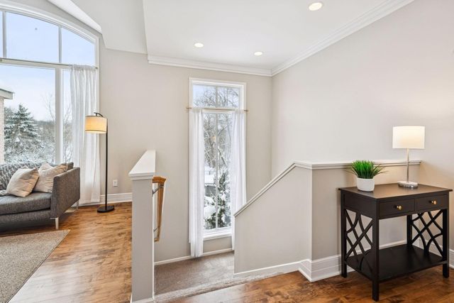 4902 Woodhurst Lane, Minnetonka, MN 55345