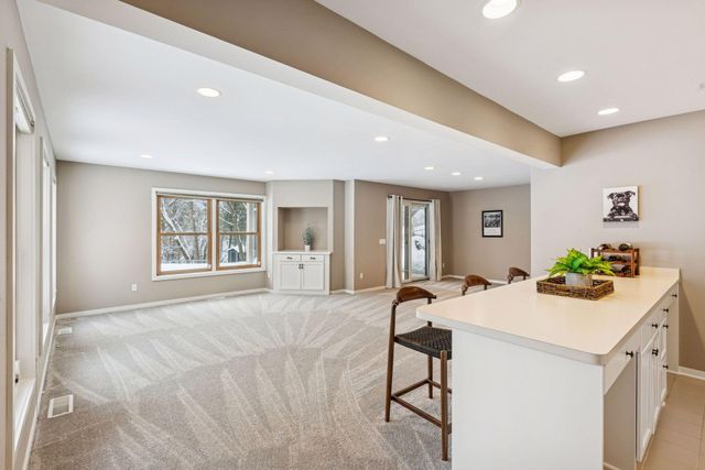 4902 Woodhurst Lane, Minnetonka, MN 55345