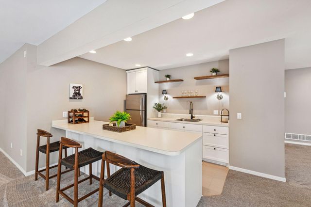 4902 Woodhurst Lane, Minnetonka, MN 55345