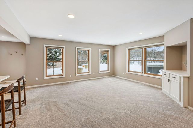 4902 Woodhurst Lane, Minnetonka, MN 55345