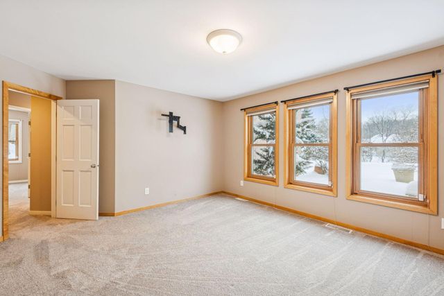 4902 Woodhurst Lane, Minnetonka, MN 55345