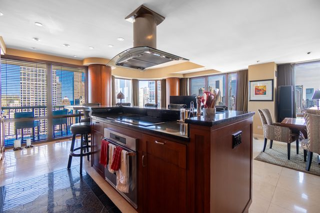 111 W Maple Street 3402-3404, Chicago, IL 60610