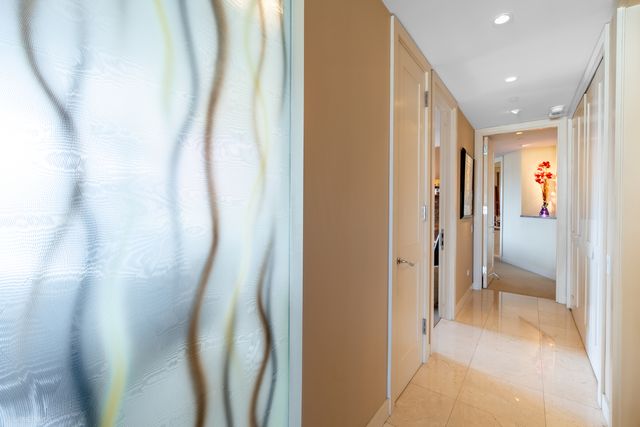 111 W Maple Street 3402-3404, Chicago, IL 60610