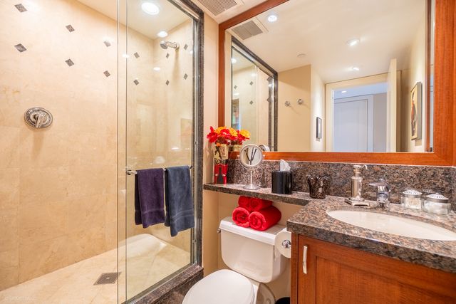 111 W Maple Street 3402-3404, Chicago, IL 60610
