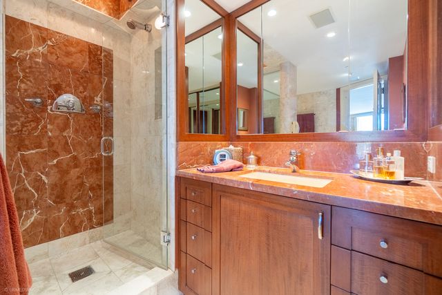 111 W Maple Street 3402-3404, Chicago, IL 60610