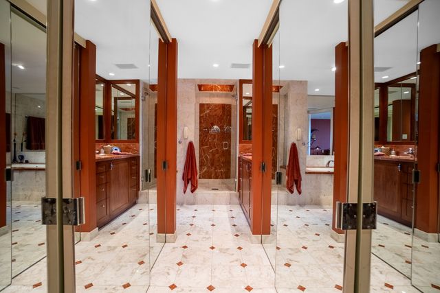111 W Maple Street 3402-3404, Chicago, IL 60610