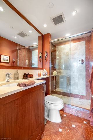111 W Maple Street 3402-3404, Chicago, IL 60610